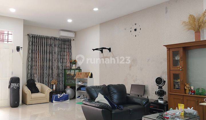 Rumah Di Taman Duta Mas 1 1/2 Lantai, Hadap Utara 2