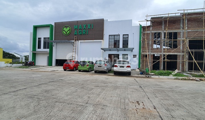 gudang favorite makassar akses tol ir sutami  3