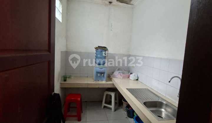 For Sale, Ready-to-Use Shophouse in Lodaya, Bandung 2