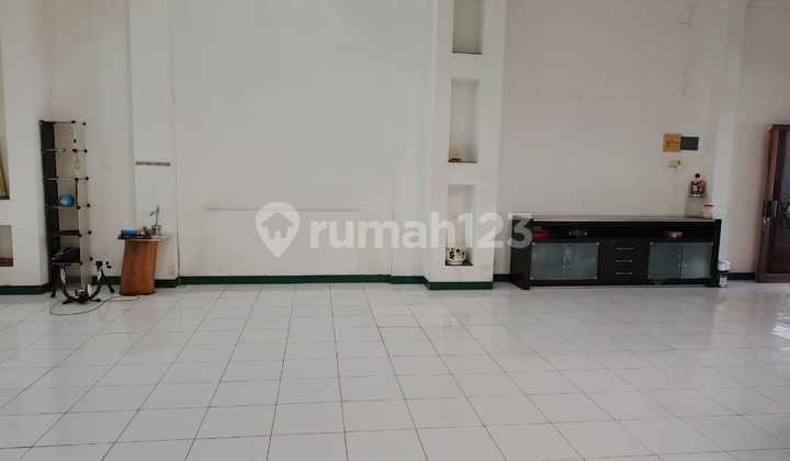 For Sale: Once Luxurious House on Sriwijaya Main Road 2