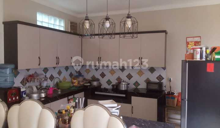 For Sale Ready-to-Live-In Fully Furnished House in Sayap BKR 2