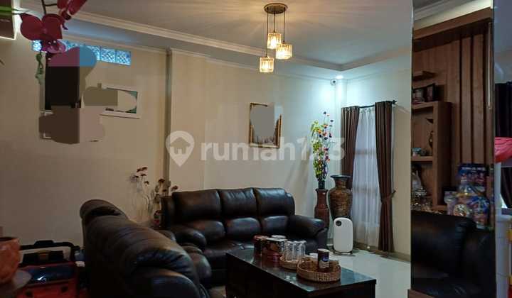 Dijual Rumah Lux di Cluster Exclusif Taman Kopo Katapang Dijual Rumah Lux di Cluster Exclusif Taman Kopo Katapang