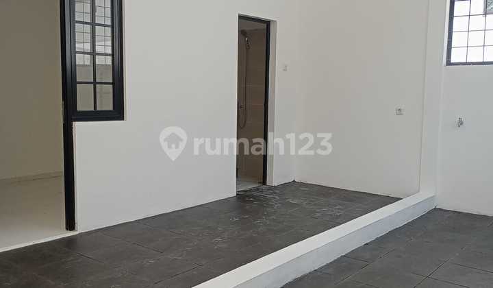 For Rent 2-Story House New Renovation at Sayap Buah Batu 2