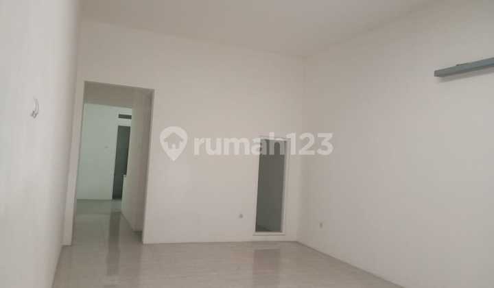 Disewakan Ruko Baru Simple 1 Lantai di Antapani