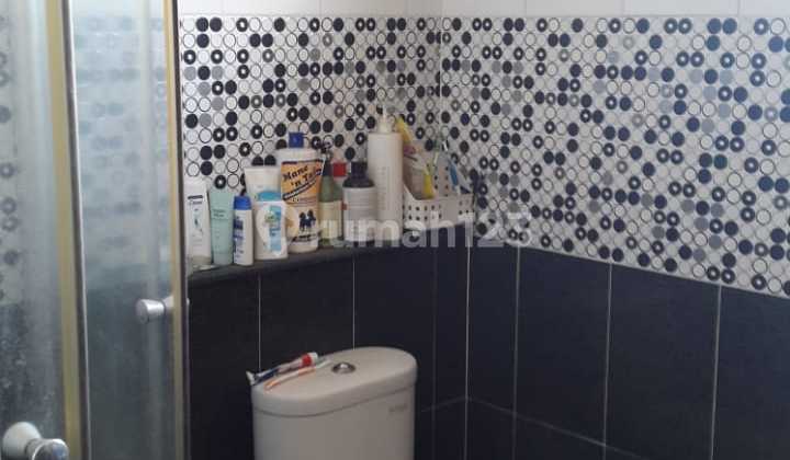 For Sale 2-Story Ready-to-Occupy House Batununggal Indah 2