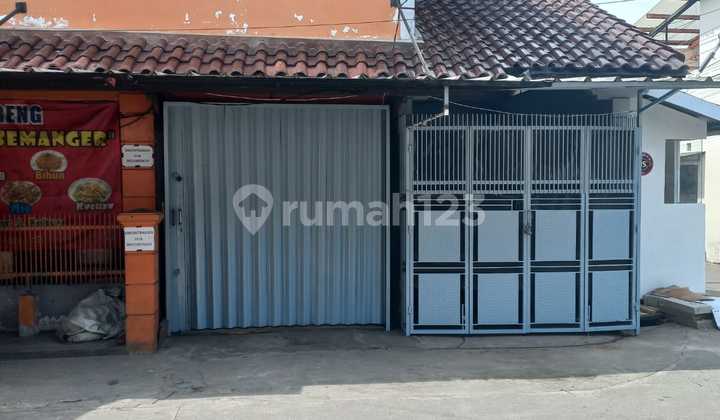 1 Floor Business Space in a Complex on Margahayu Raya