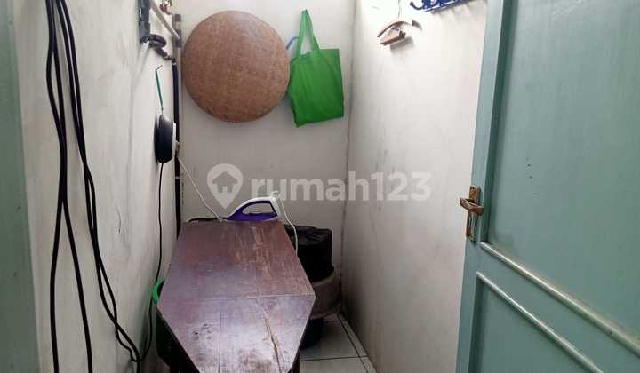 Quick Sale!!! Rare Find... Classic, Well-Maintained, Affordable House, Ready to Live In, in the Heart of Bandung City. 2