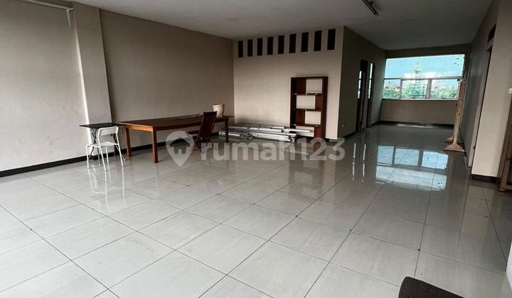 For Rent, Ready-to-Use 2nd Floor Shop House in Batununggal Indah 2