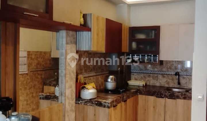 House in Sayap Buah Batu Close to Griya Buah Batu Bandung 2