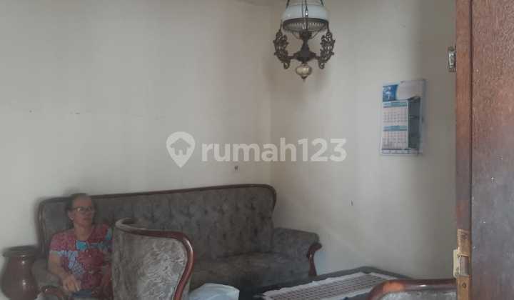 Dijual Rumah Model Lama di Margahayu Raya  2