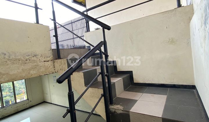 Disewakan Ruko 2,5 Lantai Dekat ke Borma Margahayu Raya 2