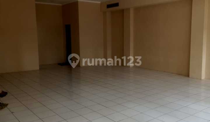 For Rent 3-Story Shop House Ready to Use in Karapitan 2