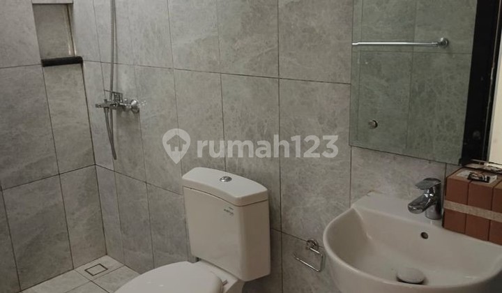 For Sale Luxury Fashagriya Cluster House at Podomoro Park 2