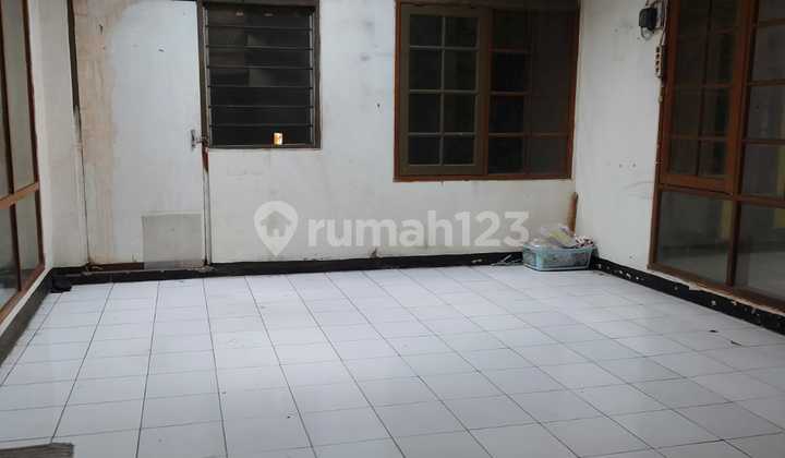 Ready-to-Use Shop House in Taman Kopo Indah 1 Bandung 2