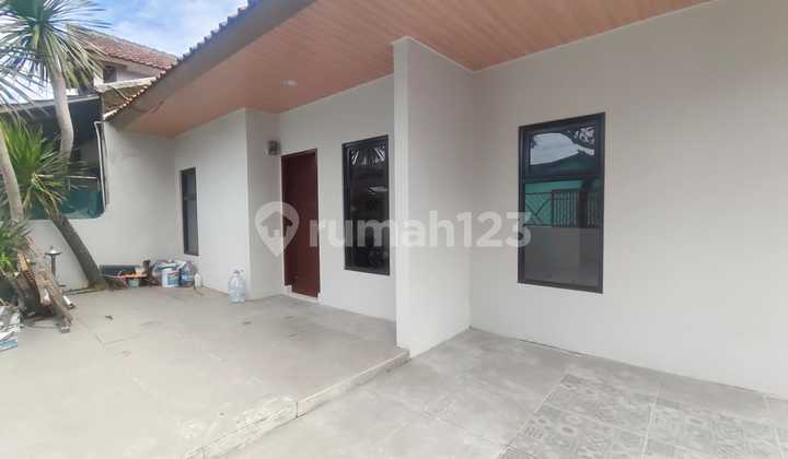 Rumah Baru Renov di Taman Kopo Indah Tki 1 Rumah Baru Renov di Taman Kopo Indah Tki 1