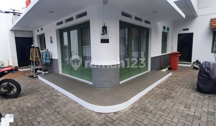 Dijual Rumah Kost Hoek Tengah Kota Sayap Buah Batu Bandung Dijual Rumah Kost Hoek Tengah Kota Sayap Buah Batu Bandung