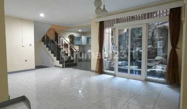 Dijual Rumah siap huni dalam lingkungan cluster Antapani