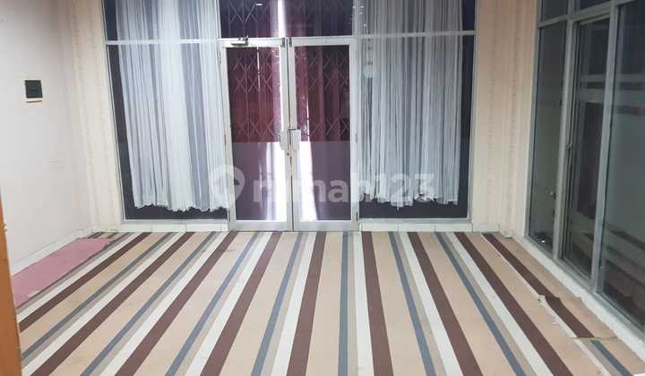 Disewakan Ruko 3 Lantai Strategis Di Kawasan Metro Indah  Mall jl. Soekarno Hatta 2