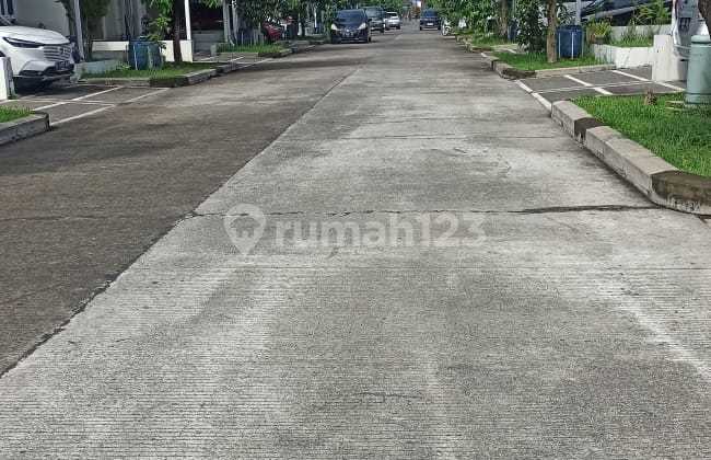 Minimalist House in Taman Kopo Indah Tki 5, Bandung 2