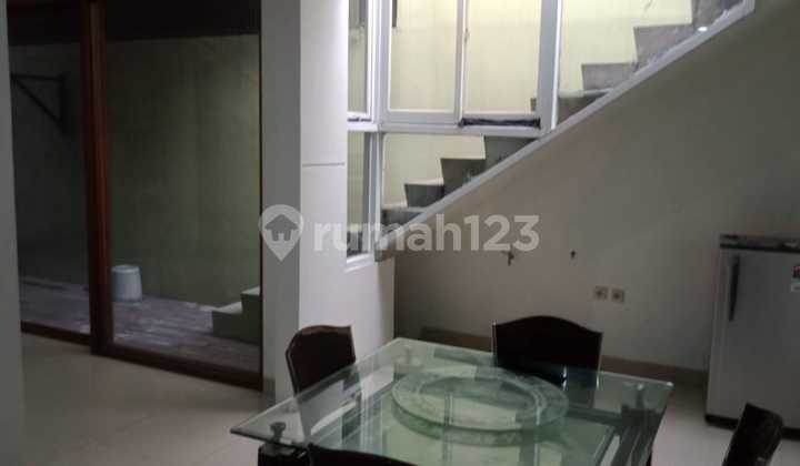 Disewakan Rumah 2 Lantai Minimalis Full Furnished di Cluster Buah Batu