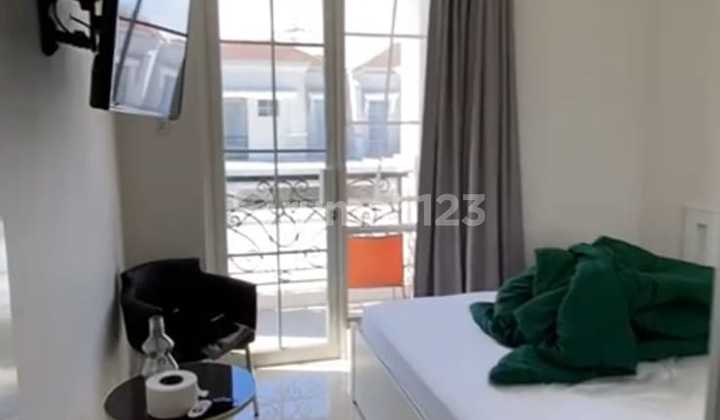 Disewakan Rumah Mewah  Di Podomoro Cluster Premium Anapuri Hadap Danau 2