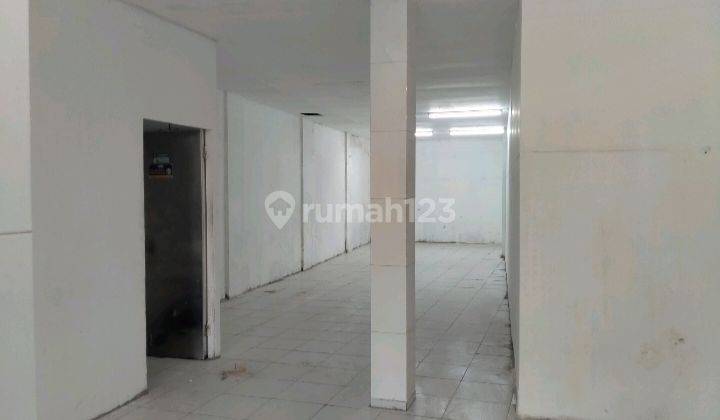 Ruko ex minimarket ternama siap pakai 5
