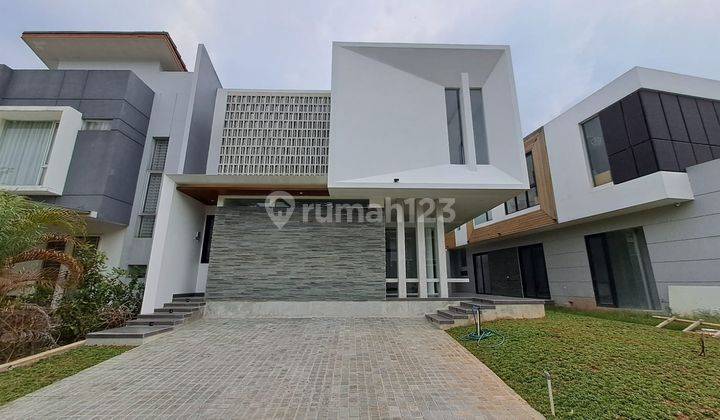 Rumah 2 Lantai Bagus Shm di The Icon Bsd Tangerang 1