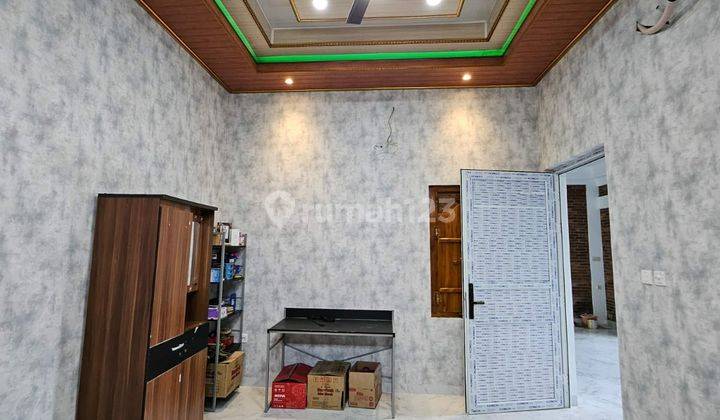 kamar tidur rumah mewah 2 lantai cluater