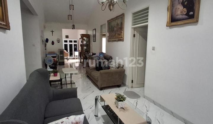 Rumah di Metland Puri Uk 8X20 2 Lantai Semi Furnish Siap Huni Rumah di Metland Puri Uk 8X20 2 Lantai Semi Furnish Siap Huni