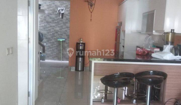 Rumah di Green Lake City hadap timur ukuran 6x15 furnished SHM 1