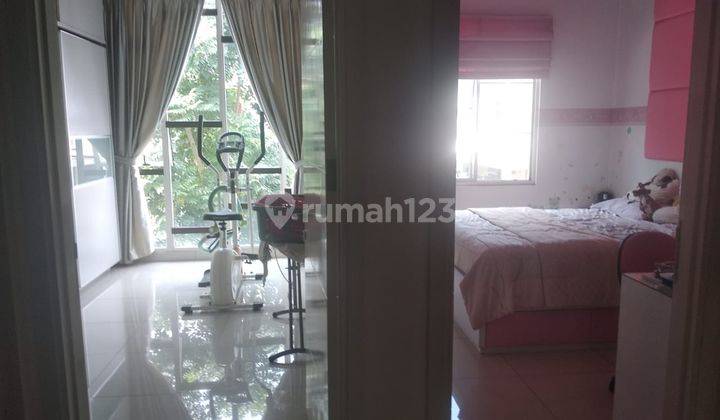 Rumah di Green Lake City hadap timur ukuran 6x15 furnished SHM 3