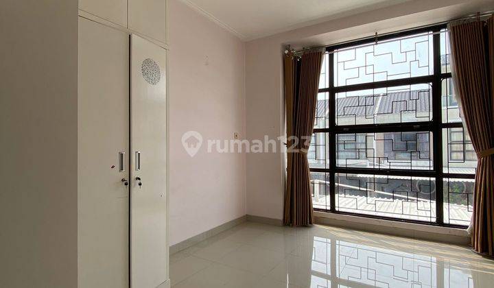 Rumah di Green Lake City ukuran 4x15 cluster East Asia Utara 4