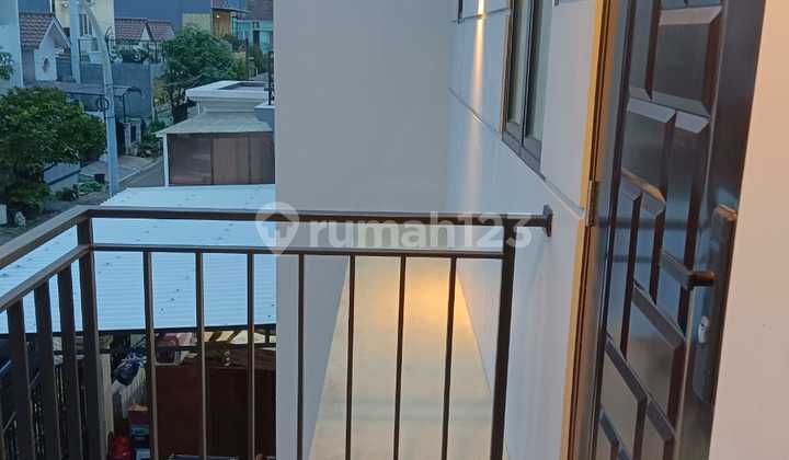 New House in Metland Puri Ready to Occupancy 2 Floors South Land Area 74M2 2