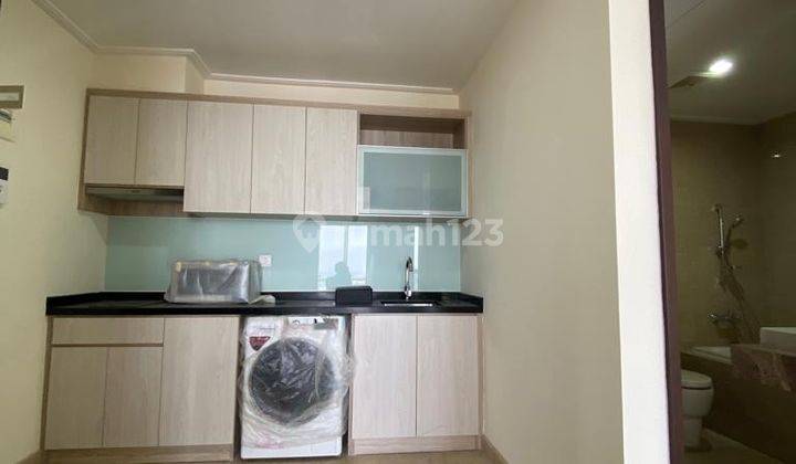 Dijual Rugi Apartemen Menteng Park Tower Emerald, Lantai Tinggi Luas 61m2 Type 2br, 1bathroom 1