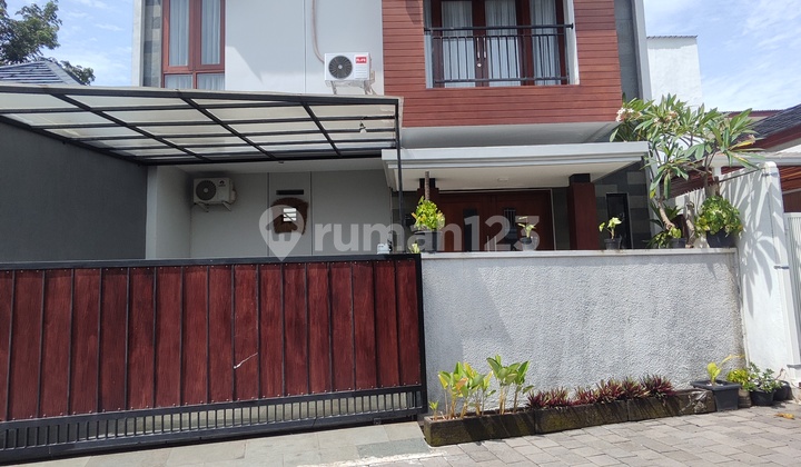 Rumah Modern Furnish Baru Gress 5 Menit ke Kerobokan 10 Menit ke Seminyak dan Sunset Road 15 Menit ke Canggu Rumah Modern Furnish Baru Gress 5 Menit ke Kerobokan 10 Menit ke Seminyak dan Sunset Road 15 Menit ke Canggu