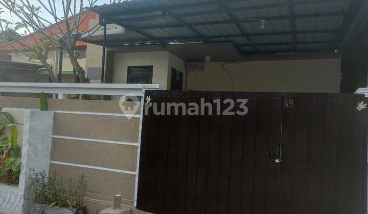 Furnished House Suitable for Small Families Located in Penamparan Close to Kerobokan, Muding Dalung, and Canggu with Passing Vehicle Access Furnished House Suitable for Small Families Located in Penamparan Close to Kerobokan, Muding Dalung, and Canggu with Passing Vehicle Access