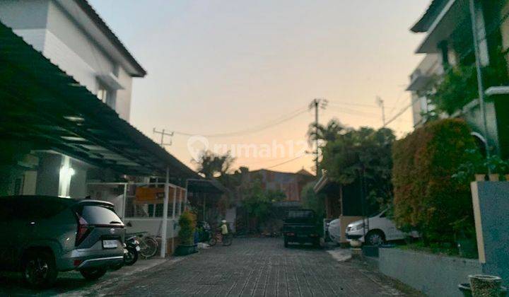 Rumah cantik furnish dalam komplek mewah one gate system dengan fasilitas pool dan security 24 jam 2