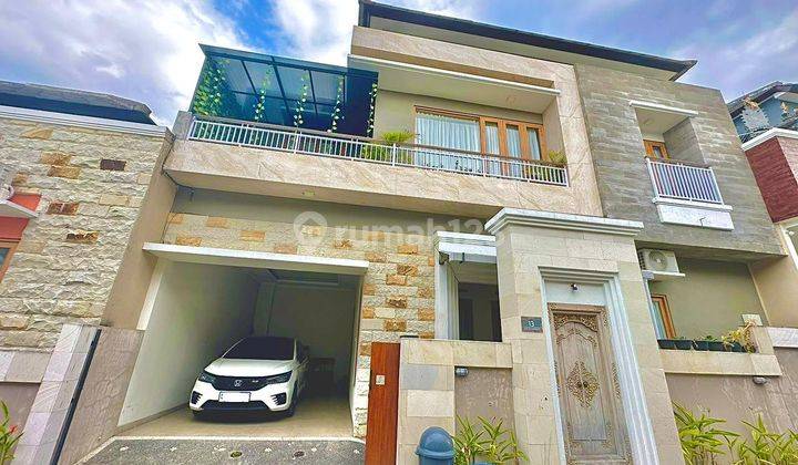 Rumah semi villa one gate system lingkungan elit super strategis dengan akses jalan mobil papasan 1