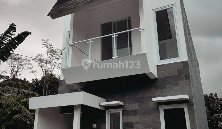 Exclusive one gate system cluster house, one turn from the main road of Bulu Indah with access to a Papasan car 2