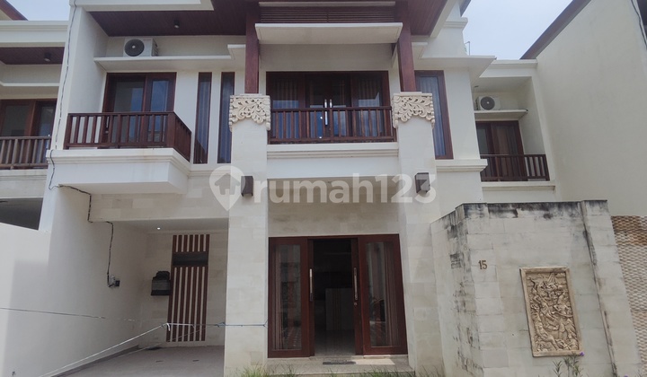House Inside a Luxury Cluster with One Gate Security System Near Sanur Renon and Sesetan in Tukad Balian House Inside a Luxury Cluster with One Gate Security System Near Sanur Renon and Sesetan in Tukad Balian