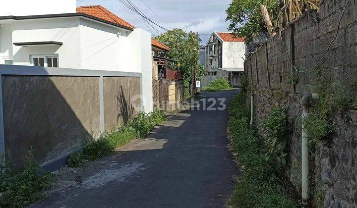 Rumah Bersih Lega Dengan Caport 2 Mobil Dekat Ke Sanur Dan Renon Didaerah Kesiman 2