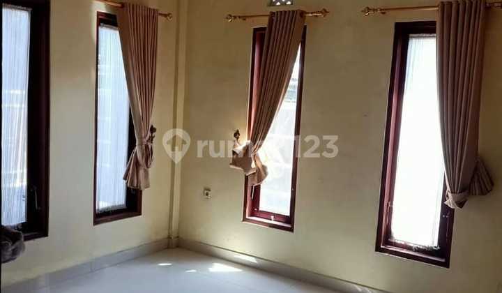 Rumah Strategis Di Jalan Raya Sesetan Carport Cukup 3 Mobil Ke Renon 15 Menit Dan Kuta Seminyak 20 Menit  2