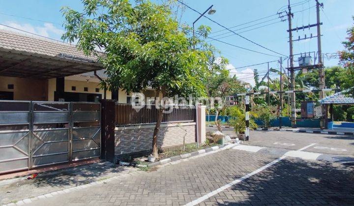 Rumah 1 lantai pojok (hook) di lingkungan nyaman , dekat kota Sidoarjo PERMATA SIWALAN INDAH 1