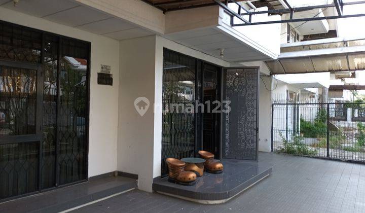 RUMAH CANTIK TERAWAT MERPATI KEMAYORAN 2