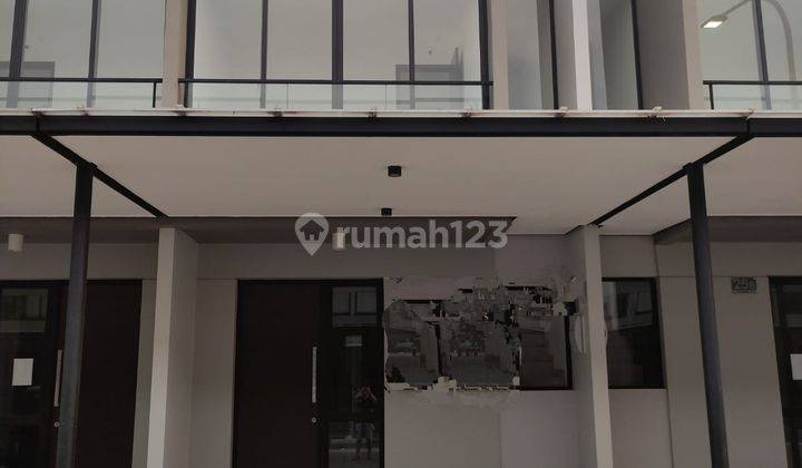 RUMAH BARU CLUSTER FLORIDA PIK2 JAKARTA UTARA 1