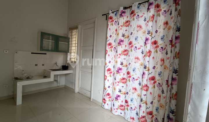 Rumah Cantik Montana Serpong Siap Huni
