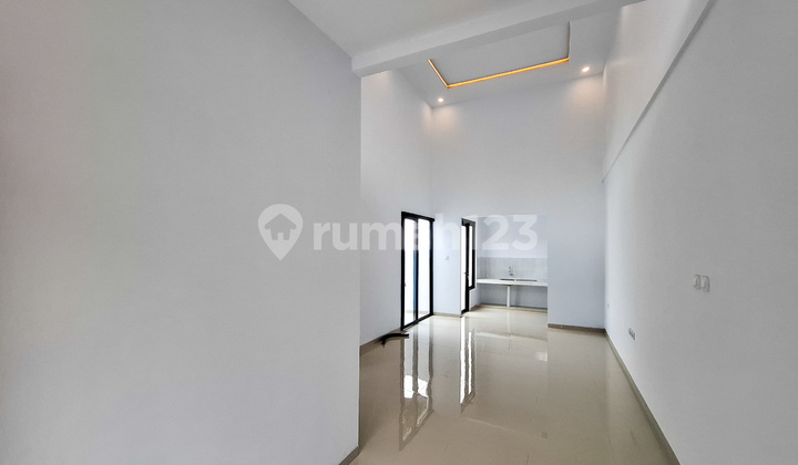 ******** High Ceiling. Ada Mezanine di Perumahan Taman Sari Bukit Damai, Jl. Pemuda, Padurenan, Gunung Sindur, Bogor, Jawa Barat, Indonesia, 16340, Gunung Sindur