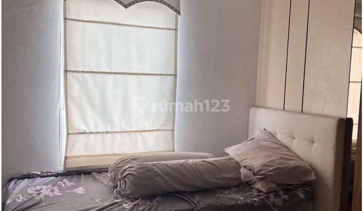 Apartement 2 BR Bagus Urban Heights Residence 3