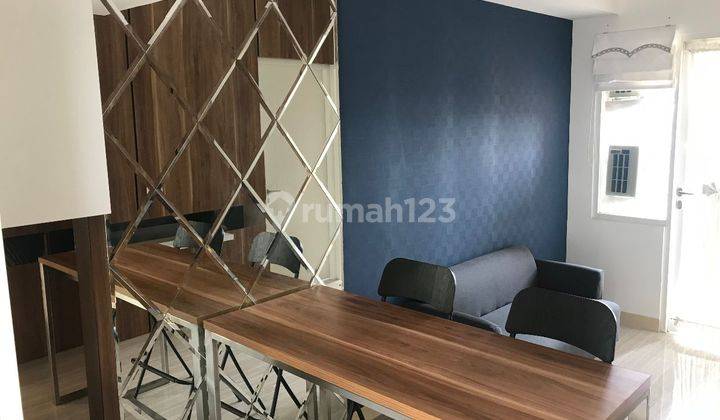 Apartement 2 BR Bagus Urban Heights Residence 4
