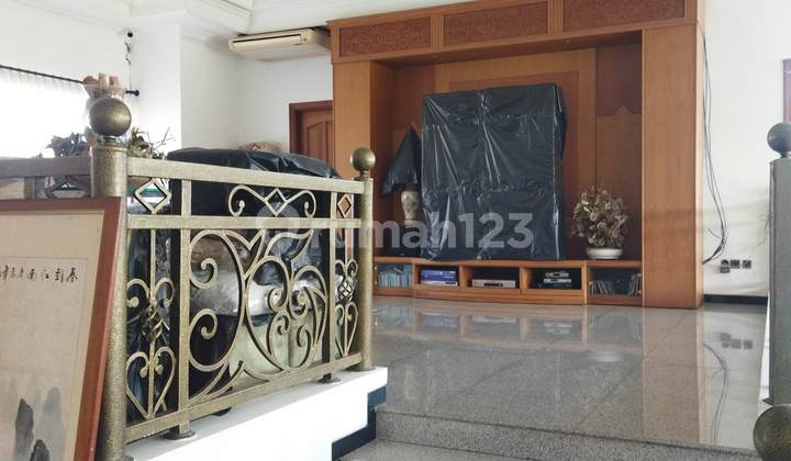 House In Graha Famili Near Common Ground And Redback In Elite Housing Of West Surabaya 1